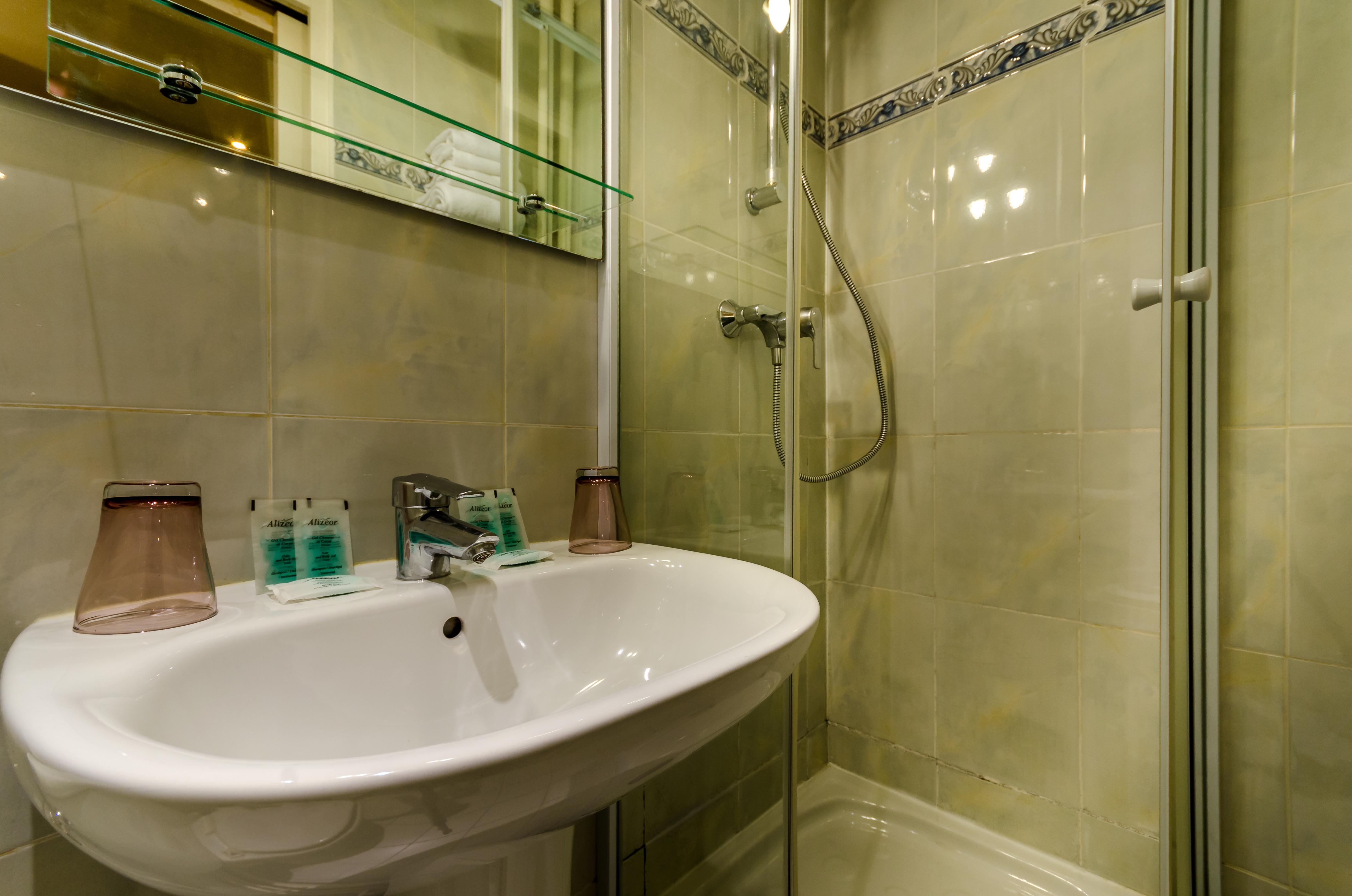 Hotel Riviera Renovated Paris Bagian luar foto