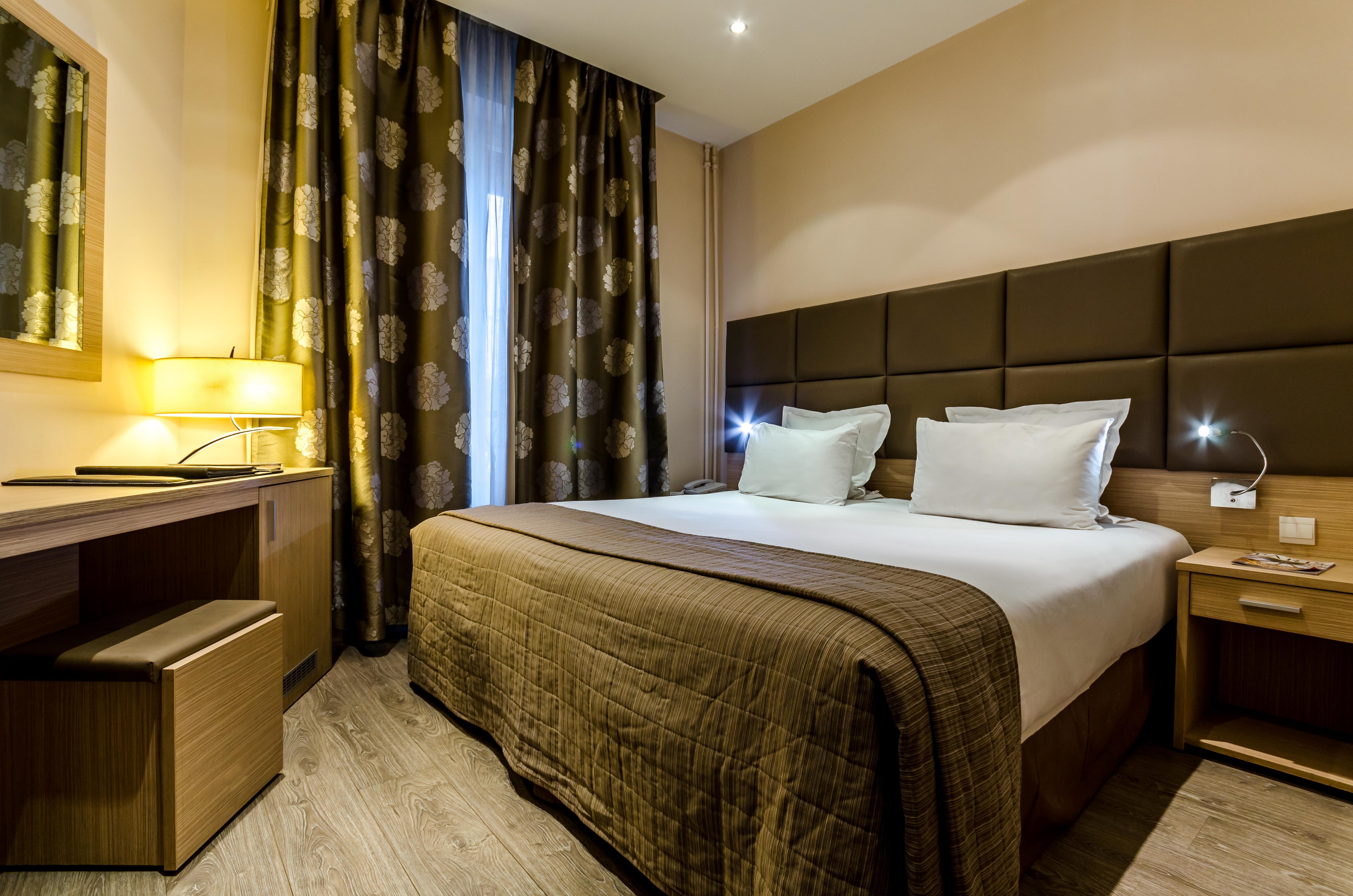 Hotel Riviera Renovated Paris Bagian luar foto